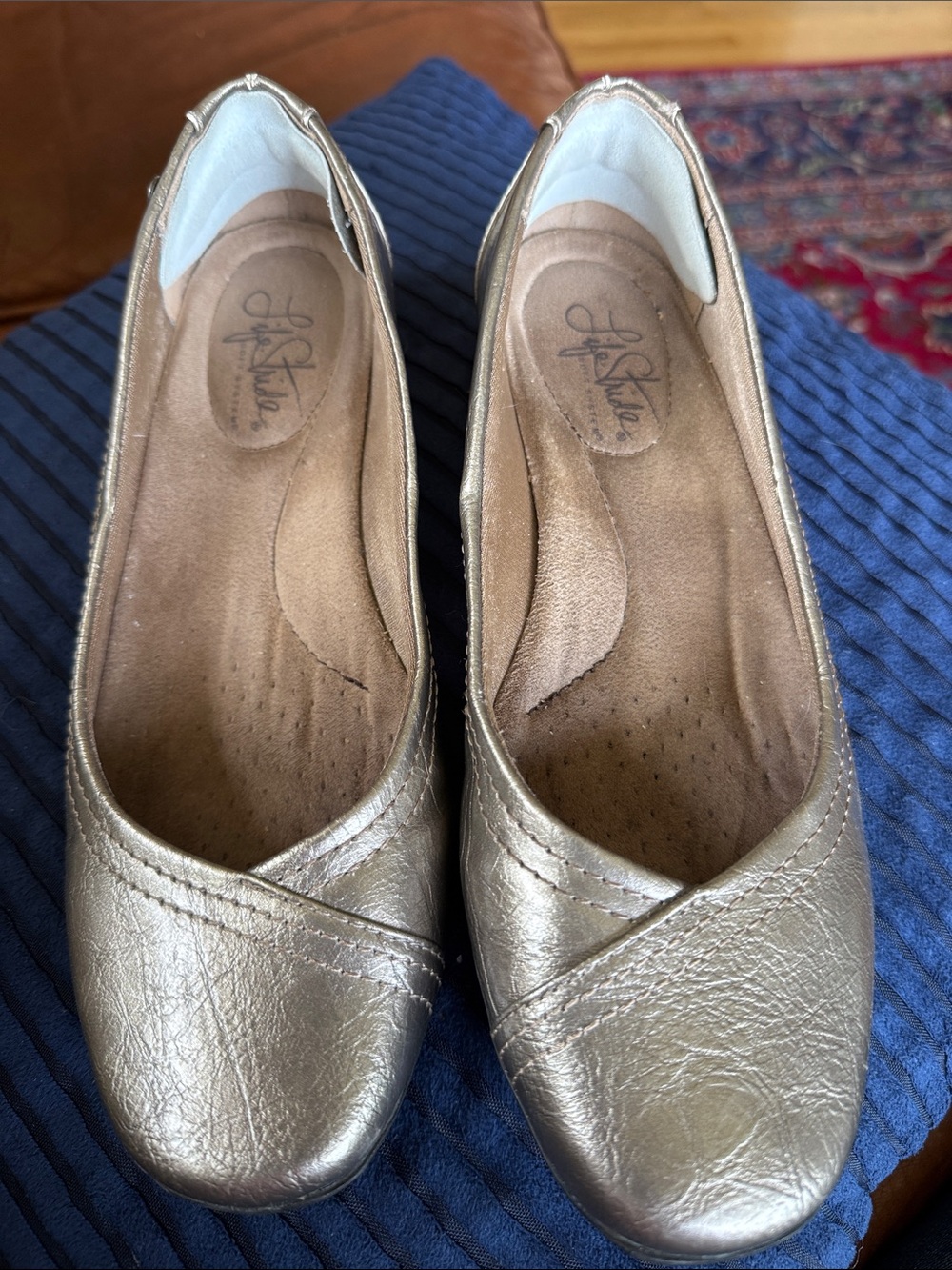 Life Stride Soft System Comfort Shoes Flats Gold Metallic Size 7.5M